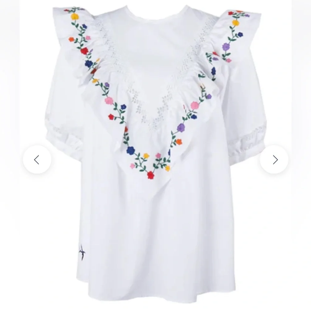 MI GOLONDRINA GABRIELA BLOUSE
Gabriela Blanca Arroyo - Picture 2 of 5